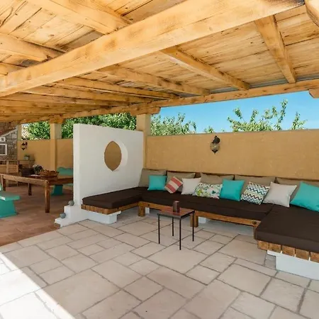 Luxury With A Swimming Pool Gornje Rastane, Biograd - 17837 * Sveti Filip i Jakov