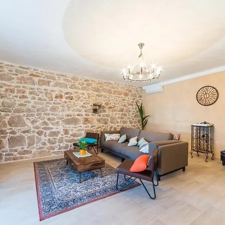 Luxury With A Swimming Pool Gornje Rastane, Biograd - 17837 Vila *
