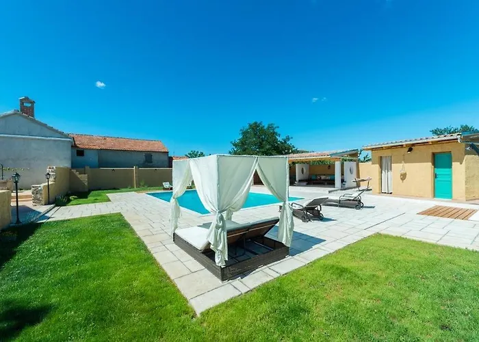Luxury With A Swimming Pool Gornje Rastane, Biograd - 17837 Βίλα