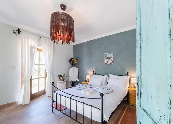 Luxury With A Swimming Pool Gornje Rastane, Biograd - 17837 Βίλα *